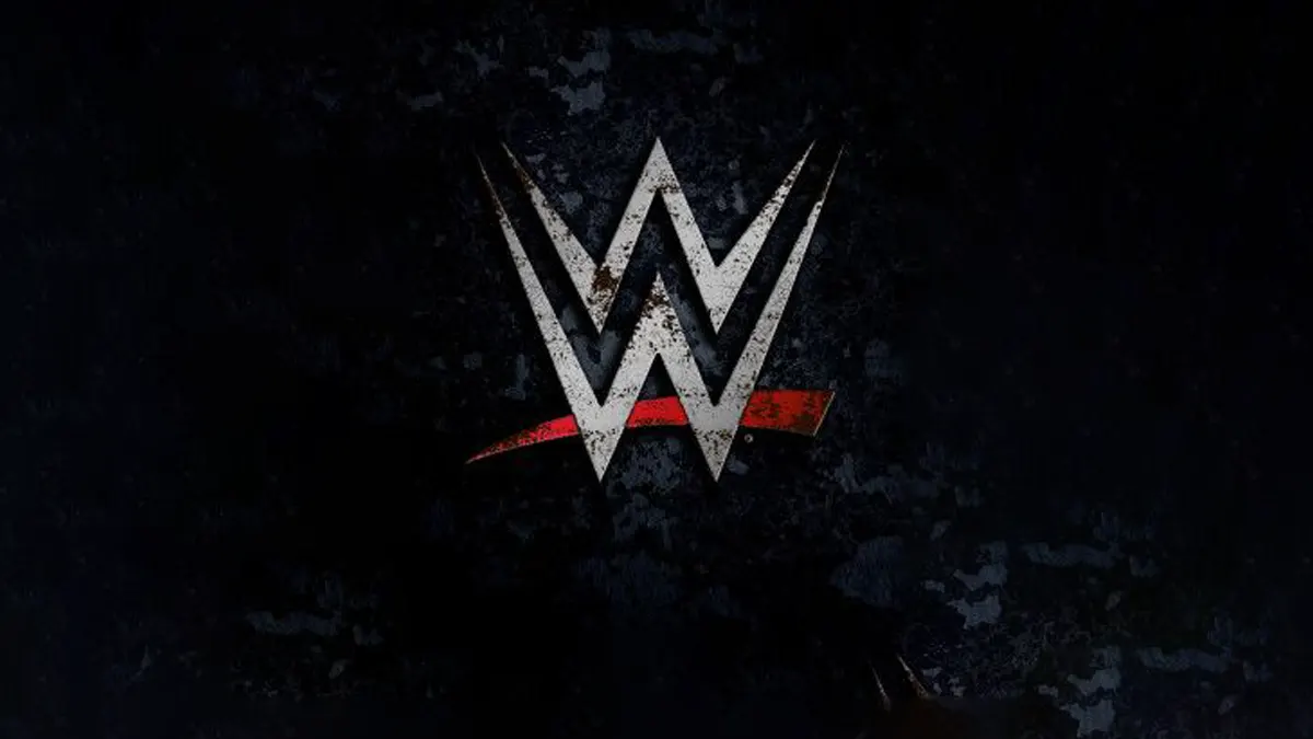 ¿Cuál fue la primera gran rivalidad entre mujeres en WWE?