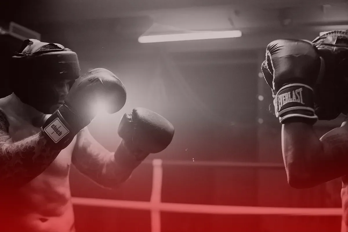 Cuándo preocuparse por un dolor persistente en el bíceps tras boxeo