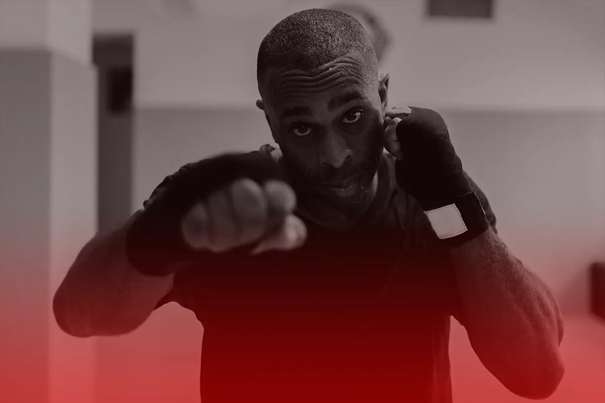 Dolor en el bíceps después de entrenar boxeo: causas posibles