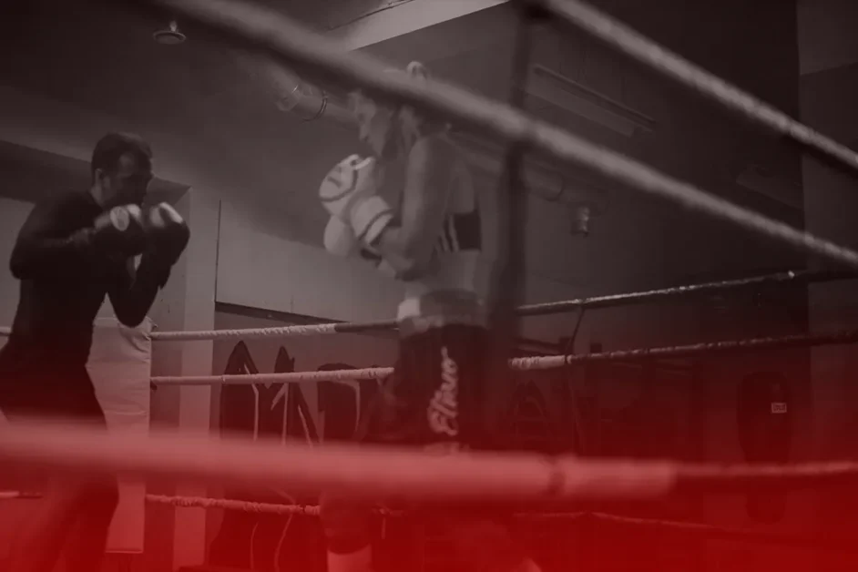 Dolor lateral en el abdomen durante sparring: qué indica