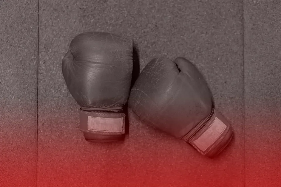 Lesión asimétrica en bíceps por fallos técnicos en boxeo