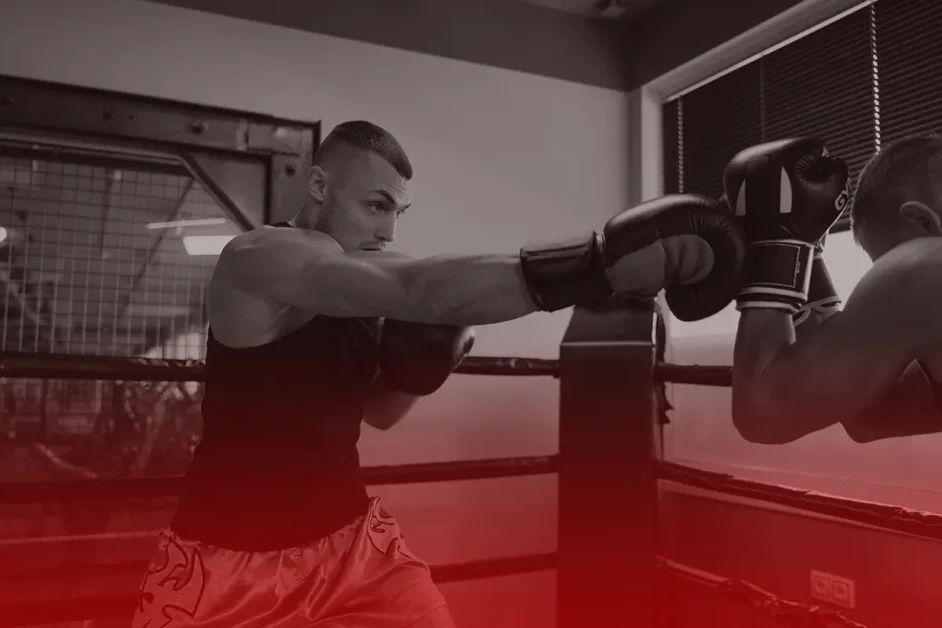 Tirón muscular en el bíceps durante sparring: cómo actuar